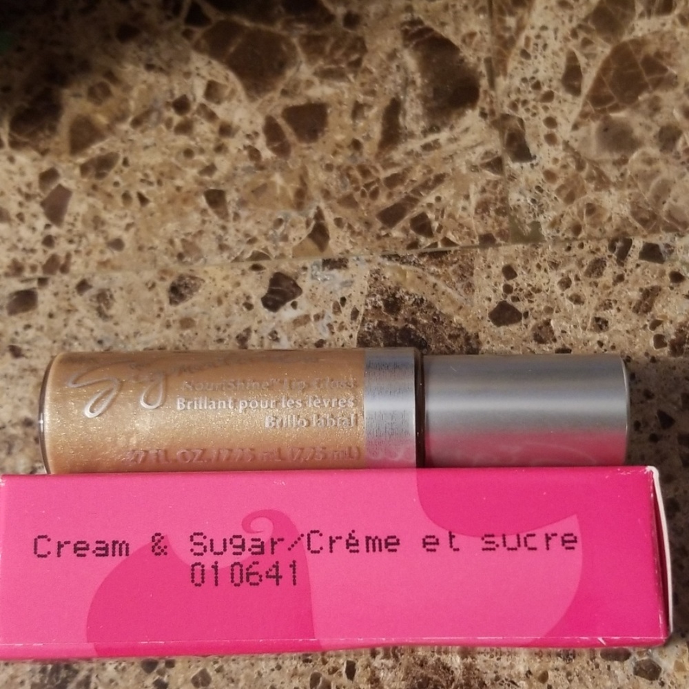 Cream and Sugar: Mary Kay Lip Gloss - Picture 3 of 7
